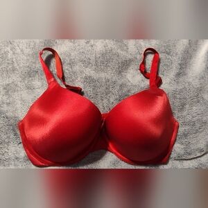 Victoria Secret bra size 34 DD